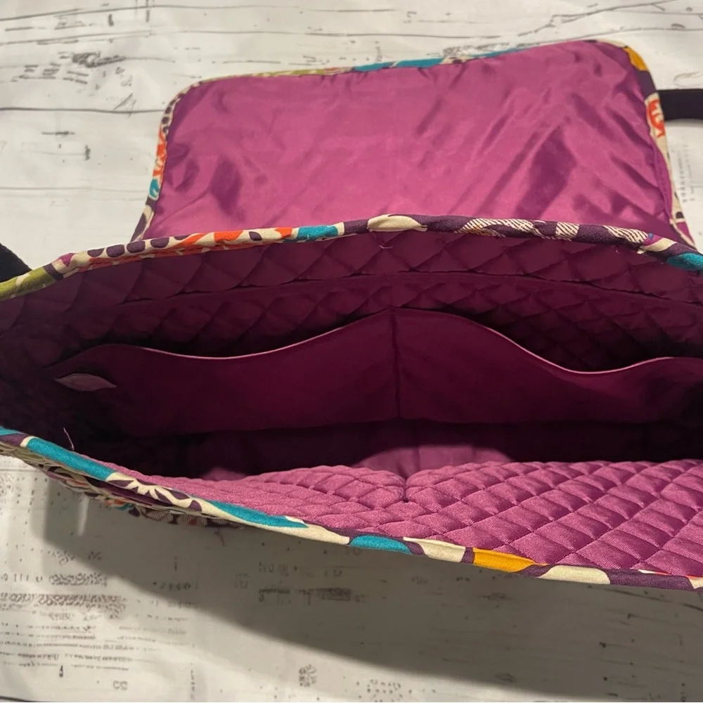 Vera Bradley Laptop messenger bag. Preowned
